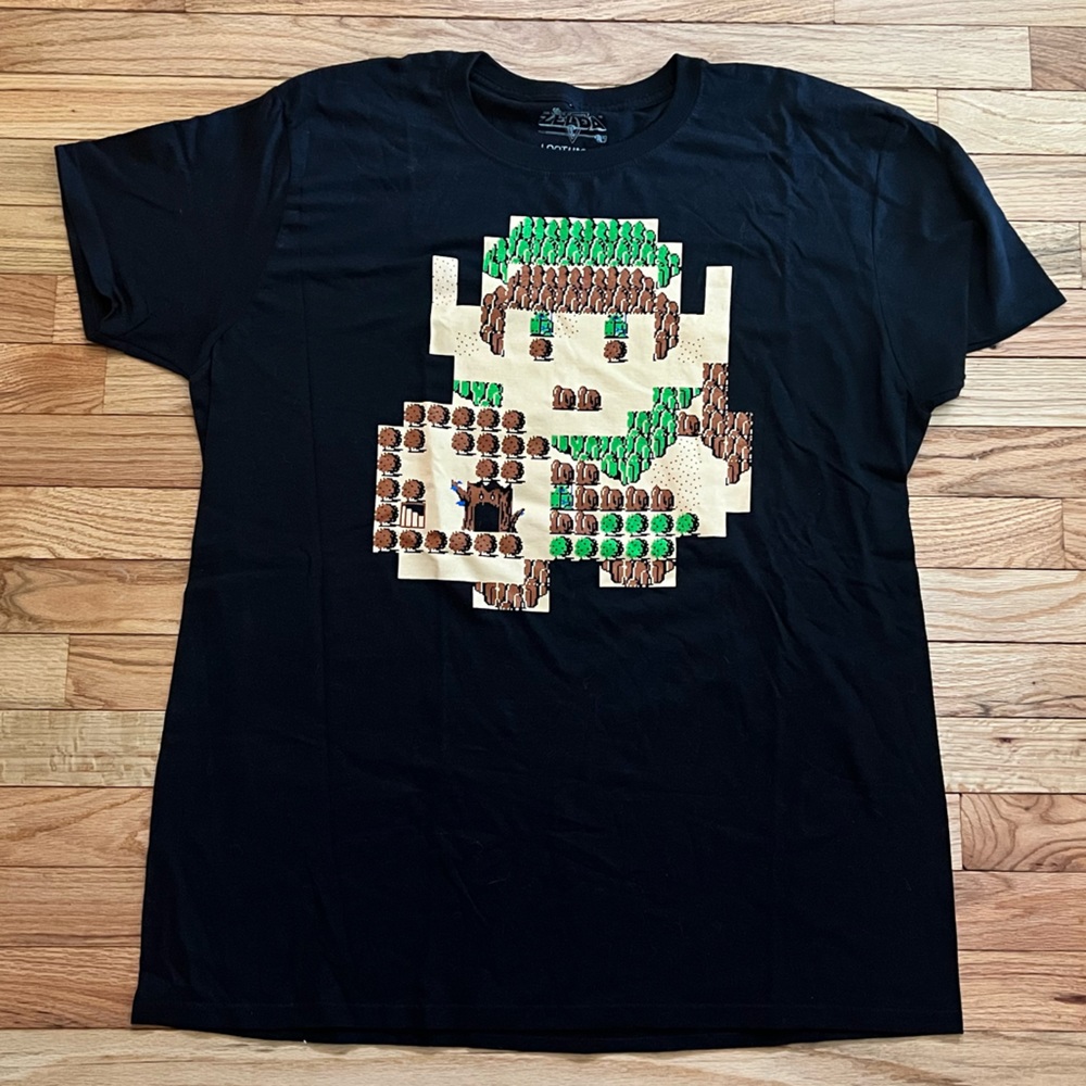 NWOT The Legend of Zelda T-shirt Lootwear Exclusive